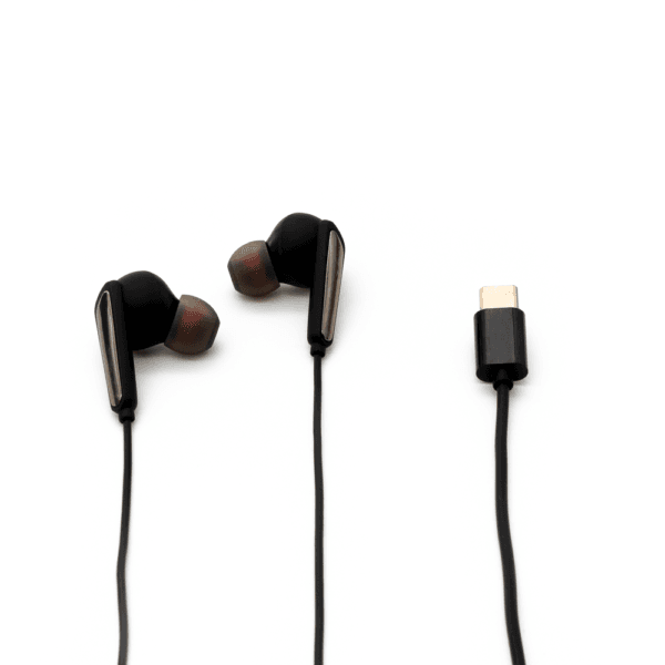 AUDÍFONOS TECMASTER HEADSET STEREO MICRÓFONO Y CONTROL LLAMADAS – CONECTOR TIPO C-1,2 mts.
