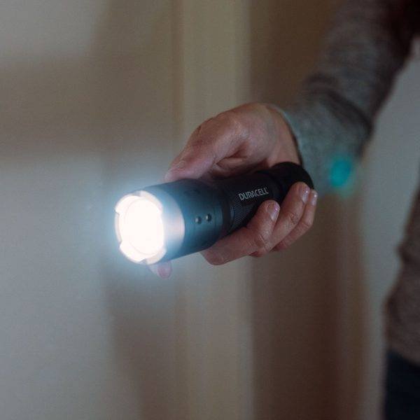 LINTERNA DURACELL FOCUSING 350 LUMEN - Imagen 6