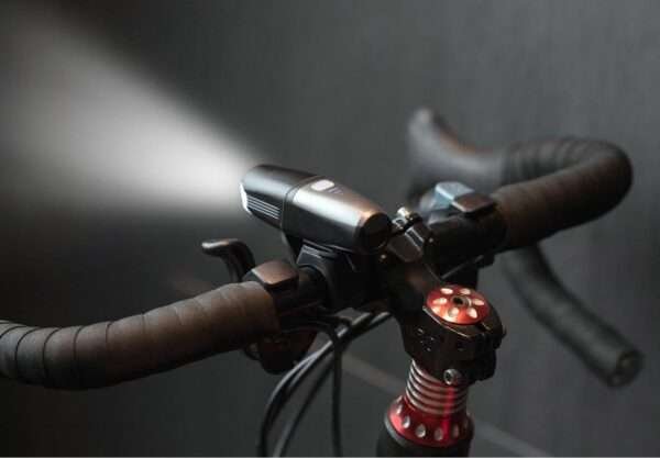 LINTERNA WESTINGHOUSE DE BICICLETA RECARGABLE 240 LUMEN - Imagen 6
