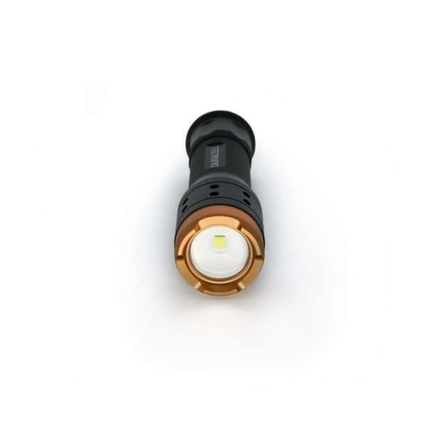 LINTERNA DURACELL FOCO AJUSTABLE 700 LUMEN - Imagen 3